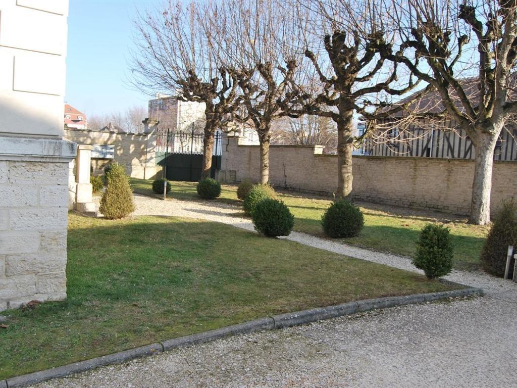 Gîte La Tour Boileau Troyes Exterior foto