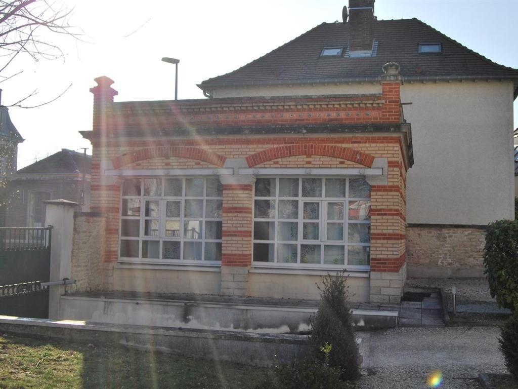 Gîte La Tour Boileau Troyes Exterior foto